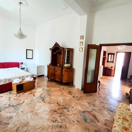 Gabry'S Home Three-Bedroom Big Apartment Near City Center & Train Station To Pisa And Florence & Ferries To Sardegna Corsica Livorno Dış mekan fotoğraf